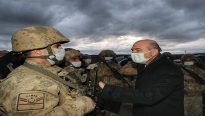 Bakan Soylu Ağrı’nın İran Sınırındaki İl Jandarma Komutanlığı Yaygınyurt Yaşam Kulesi’ni Ziyaret Etti