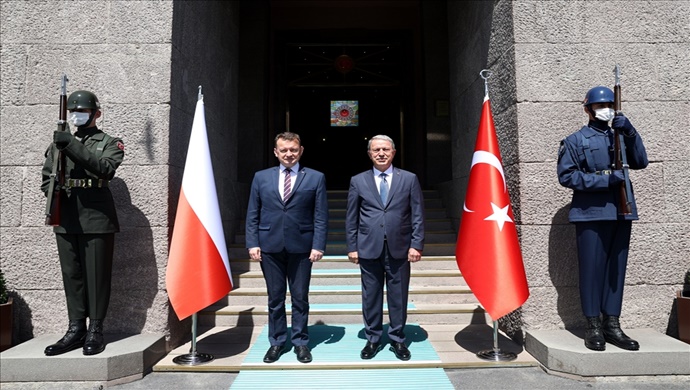 Millî Savunma Bakanı Akar, Polonya Savunma Bakanı Mariusz Blaszczak İle Bir Araya Geldi