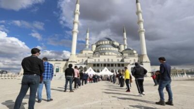 Çankaya Kaymakamlığı Kan Bağışı Kampanyası Düzenledi