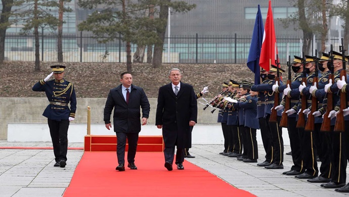 Millî Savunma Bakanı Hulusi Akar Kosova Ziyaretine Başladı, İlk Durak Savunma Bakanlığı Oldu