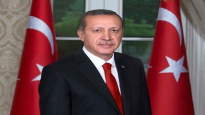 “Bayramlar, birlik ve beraberliğimizi güçlendirdiğimiz, ezelden ebede giden kardeşliğimizi yenilediğimiz müstesna günlerdir”