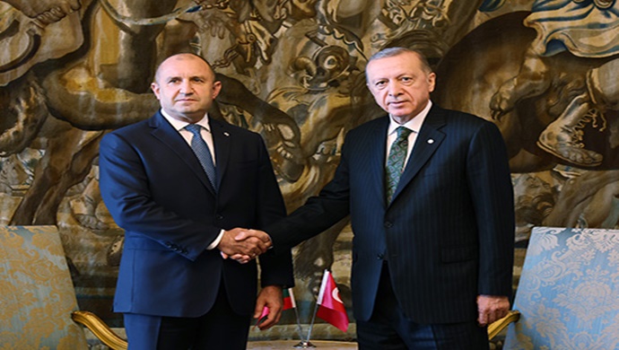 Cumhurbaşkanı Erdoğan, Bulgaristan Cumhurbaşkanı Radev ile bir araya geldi