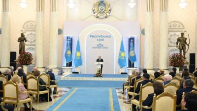 Президент Республика күніне орай мемлекеттік наградалар мен мемлекеттік сыйлықтар тапсырды