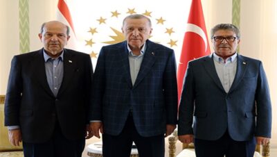 Cumhurbaşkanı Erdoğan, KKTC Cumhurbaşkanı Tatar ve KKTC Başbakanı Üstel ile bir araya geldi