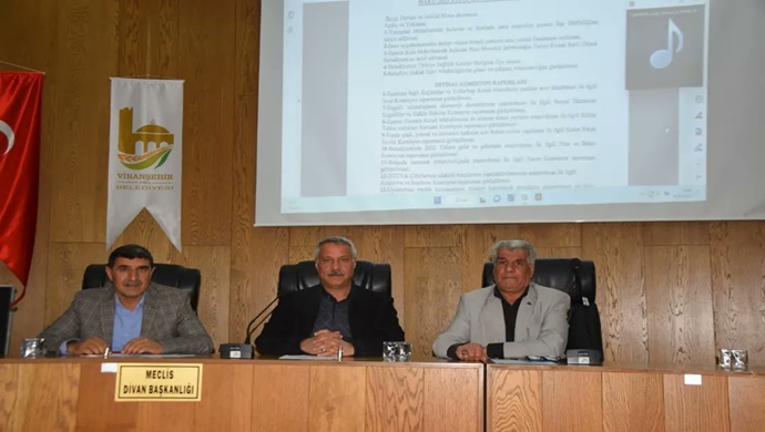 Viranşehir Belediye Meclisi, Mart ayı meclis toplantısını Meclis Başkanvekili Eyyüp Öztürk başkanlığında gerçekleştirdi
