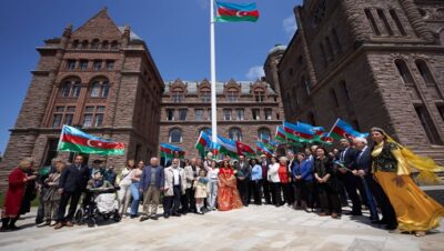 Ontario parlamentinin önündə Azərbaycan Bayrağı qaldırılıb