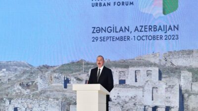 İlham Aliyev Zengilan’da 2. Ulusal Şehir Planlama Forumu’na katıldı