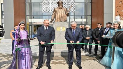 Глава государства принял участие в церемонии открытия Центра детского творчества имени Курмангазы в Физули