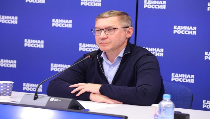 Interfax: Vladimir Yakushev, Birleşik Rusya’nın yerel şubelerinin çalışmalarına sistemik destek çağrısında bulundu